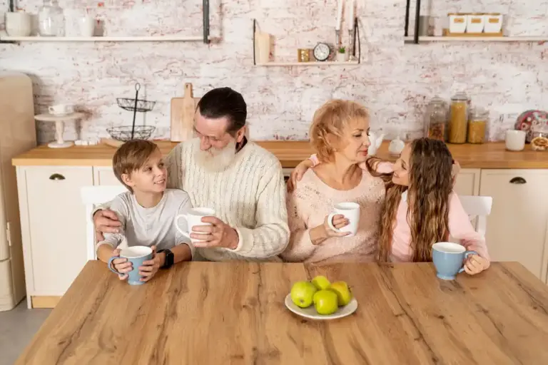 happy family morning routine Netherlands