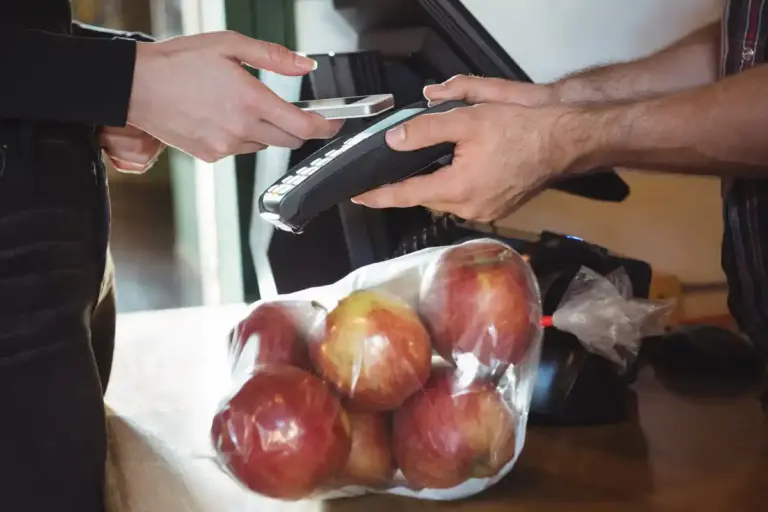 smart saving tips Netherlands groceries energy subscription