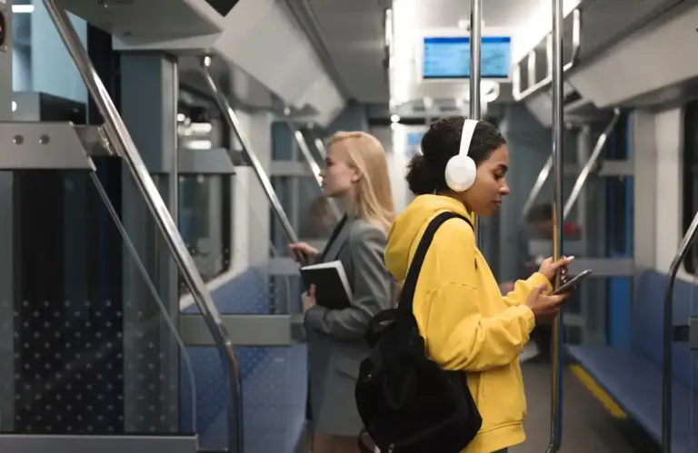 local travel apps Netherlands train bus ticket booking