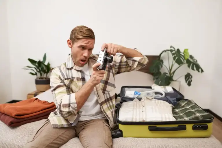travel mistakes common tourist packing