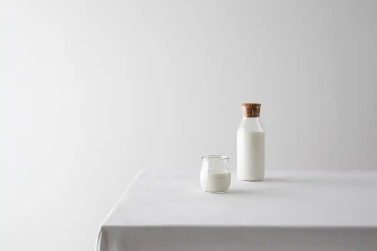 clean kitchen counter minimalist