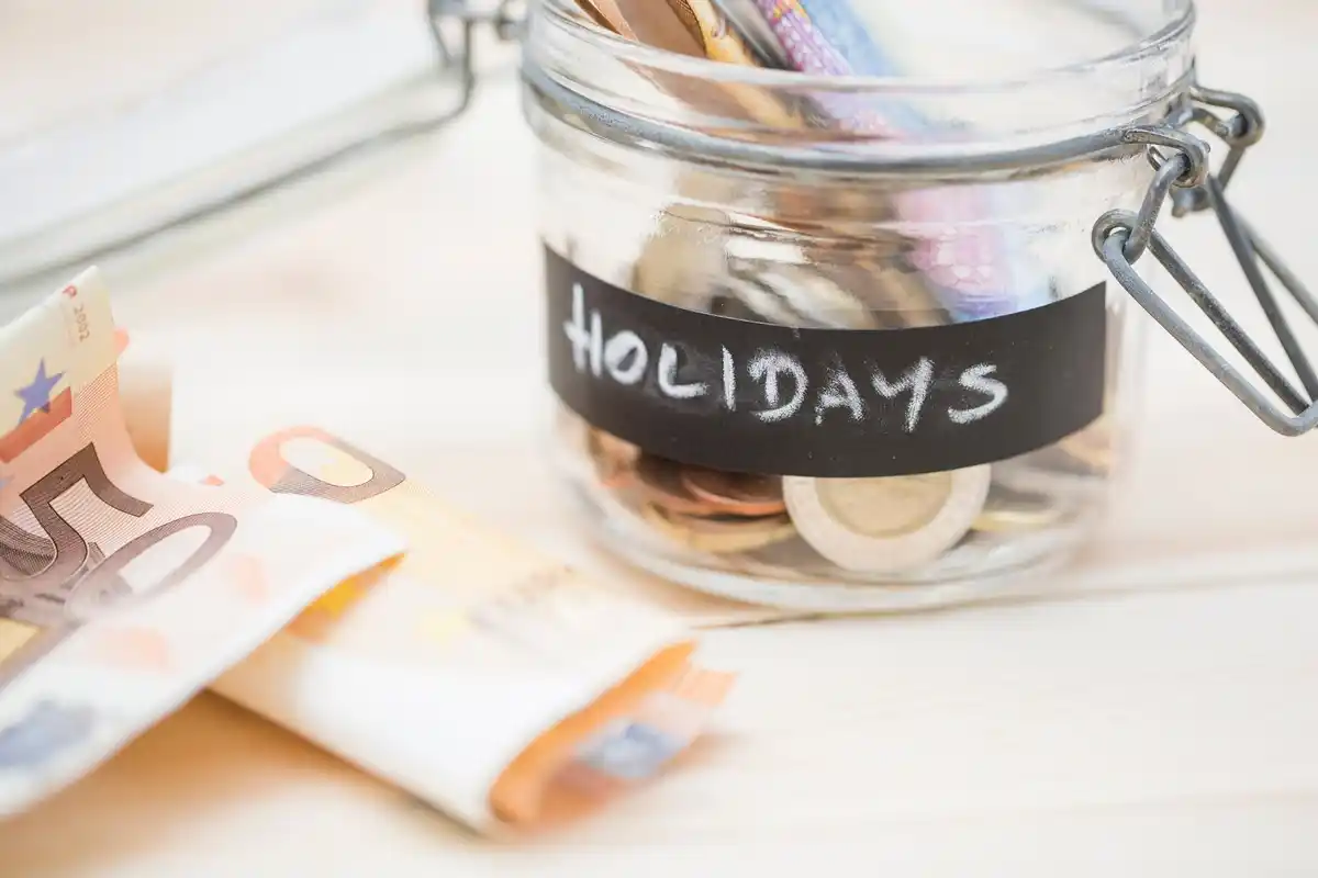 smart money saving tips Netherlands