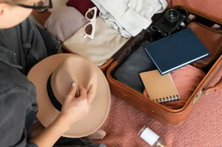 packing suitcase travel tips