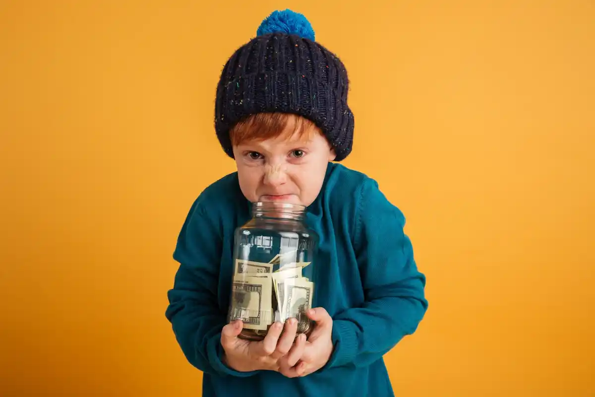 saving money tips small changes Netherlands