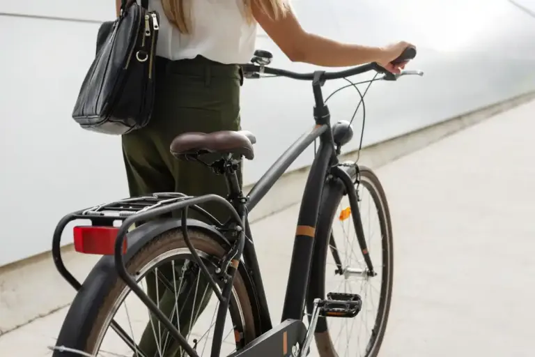 travel hacks Netherlands public transport bicycle