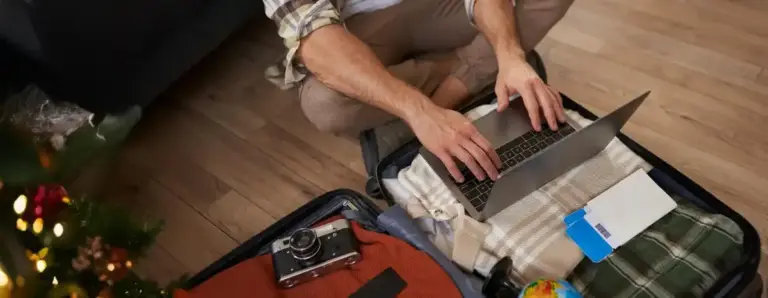 smart luggage packing tips travel suitcase