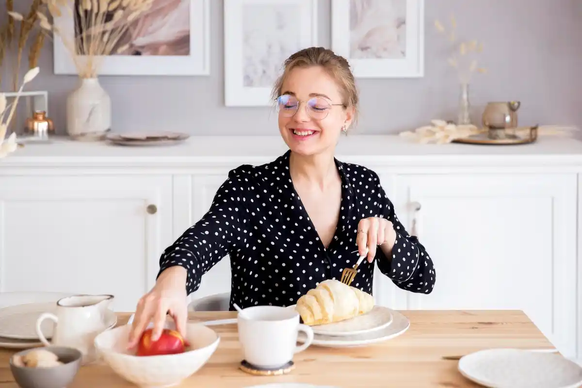 healthy lifestyle hacks Dutch morning routine