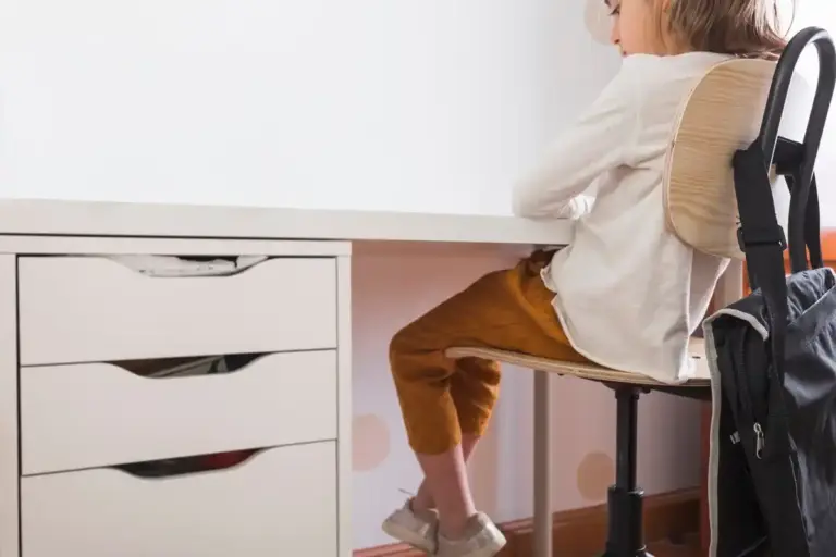 home decluttering tips organized room