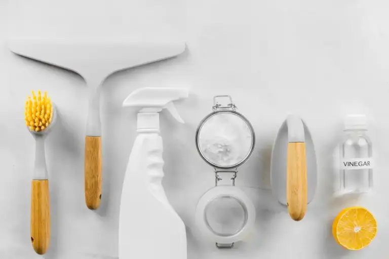 minimalist eco friendly cleaning supplies
