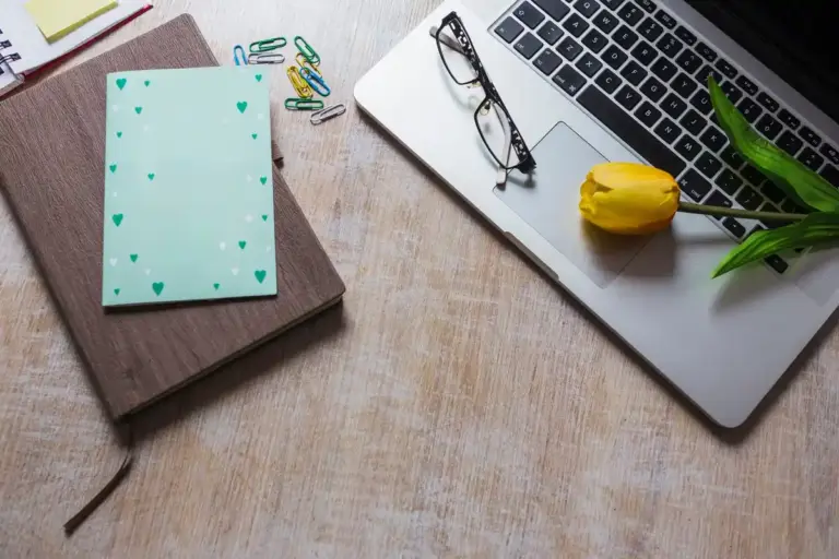 smart study and work tips desk laptop