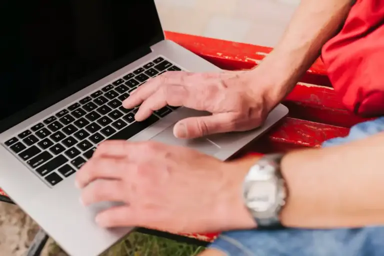 tech life hacks Netherlands laptop smartphone automation
