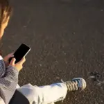 smartphone battery charging habits
