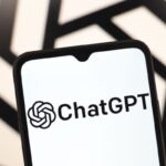 De Europese Commissie onderzoekt of ChatGPT onder de regelgeving voor online platforms in de EU valt