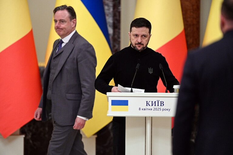 De Financieringskwestie van de EU voor Oekraïne: Hoe Belgische eisen de onderhandelingen beïnvloeden