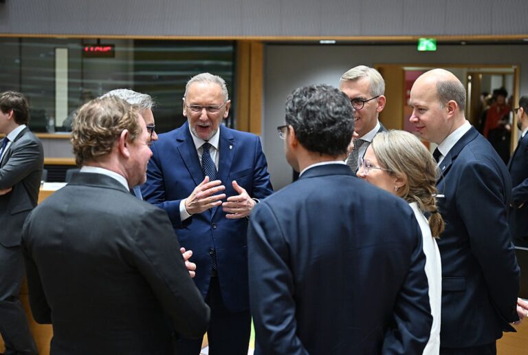 Europese hoofdsteden dringen aan op financiering van 'terugkeerknooppunten' en migratiecontrole