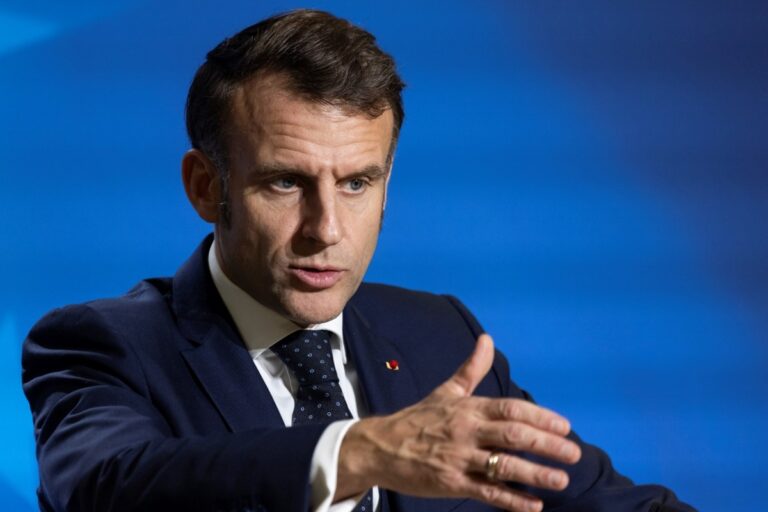 Frankrijk Overweegt Minimale Leeftijdsgrens voor Social Media te Verhogen tot 15 Jaar