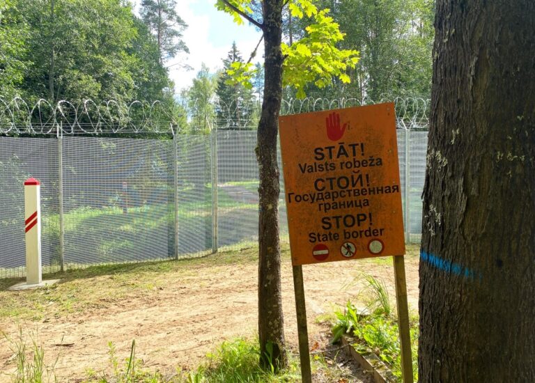 Laat Latvia een nieuwe grensbarrière bouwen? Een die de veiligheid versterkt