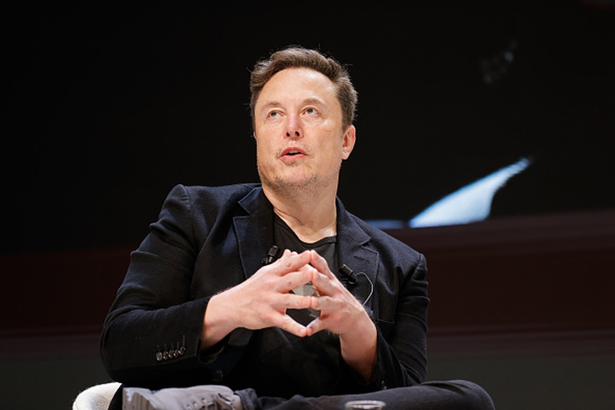 Mail voor Musk? Elon verschijnt kort op de medewerkerslijst van het Europees Parlement