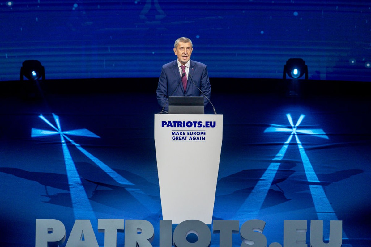 Nieuwe Tsjechische regering onder leiding van Andrej Babiš formeel beëdigd