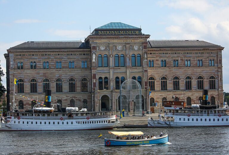 Swedische activisten vrijgelaten na beschildering Monet-schilderij