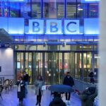 Trump dagvaard de BBC voor 10 miljard dollar wegens documentaire waarin toespraak werd gemanipuleerd