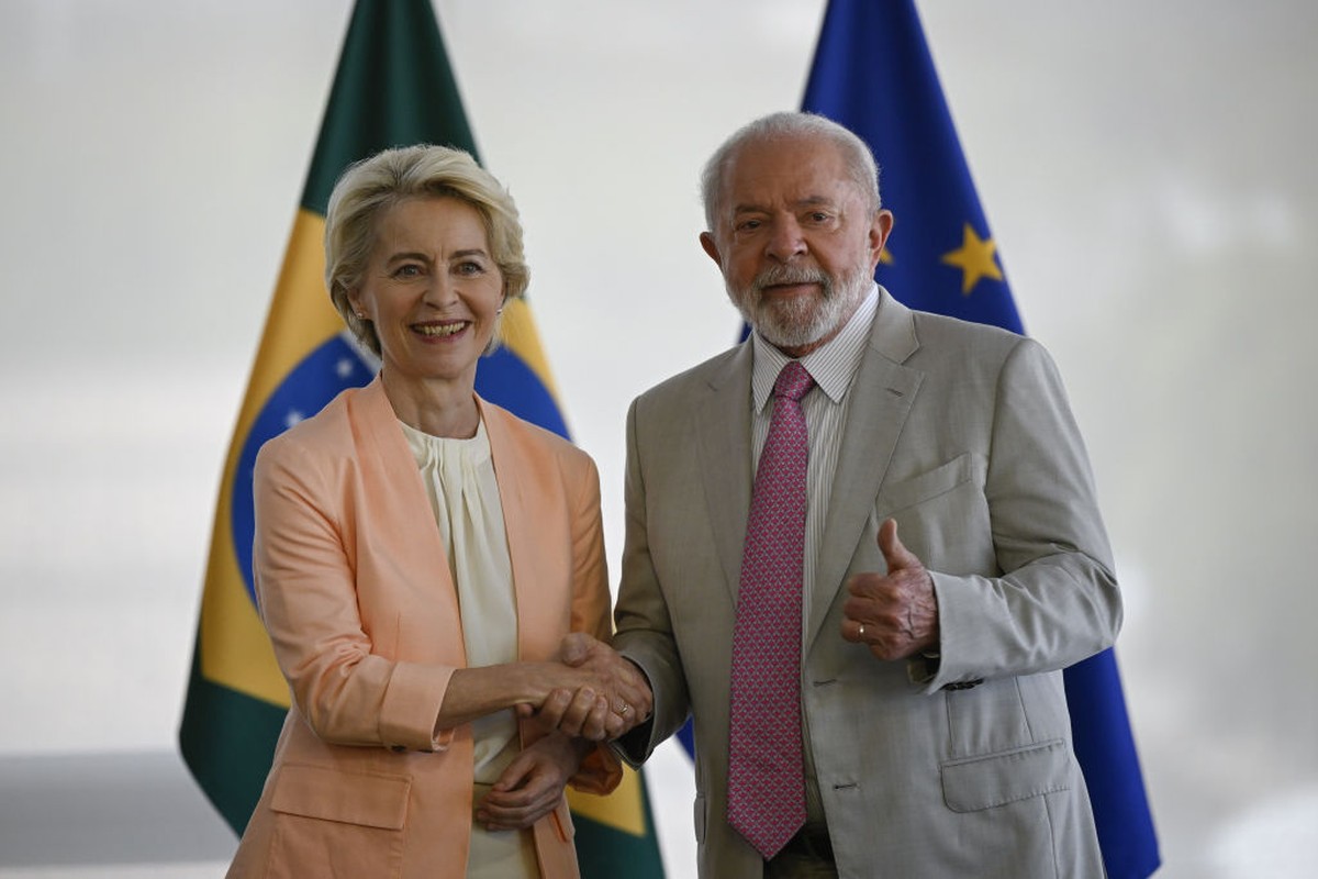 Twee handelsakkoorden, één deadline: Brussel’s risicovolle afsluitingsinspanning aan het einde van het jaar