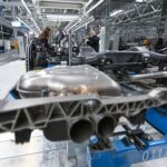 Von der Leyen wijzigt haar standpunt over het verbod op benzine- en dieselauto's in 2035, bevestigt EPP-leider