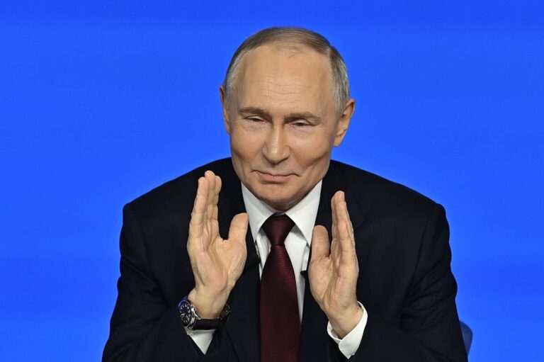 De Europese Unie erkent dat directe gesprekken met Poetin onvermijdelijk zijn op den duur