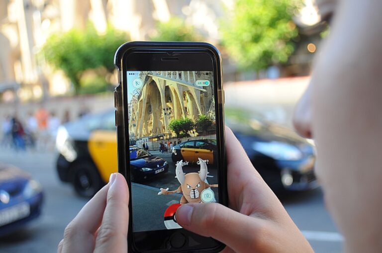 De Spanningen Over de Uitbreiding van Roaming binnen de EU: Een Analyse van Strategie en Tegenstand